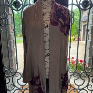 CHICO’S Sweater with Sequined Flower, Tan Size 3. NWOT